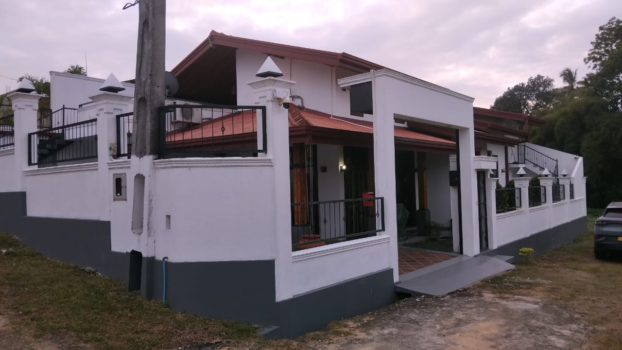 e92d1e27-e792-42ea-90cb-23c8cc9df31e Single Story House for Sale in Bandaragama #WR02070
